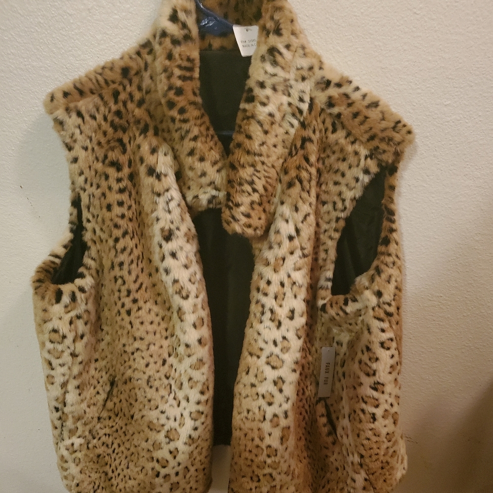 Leopard Vest